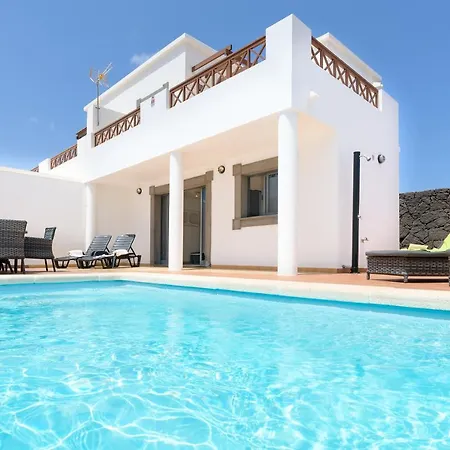 ícaro Piscina Climatizada Playa Blanca (Lanzarote)