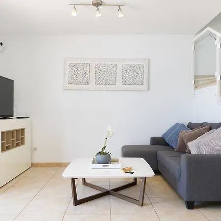 ícaro Piscina Climatizada Villa *