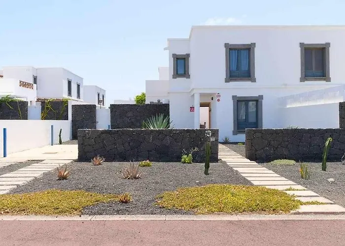 Icaro Piscina Climatizada * Πλάγια Μπλάνκα