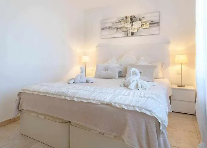 Icaro Piscina Climatizada * Πλάγια Μπλάνκα