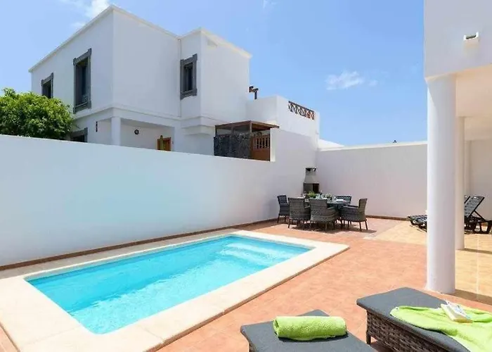 Вилла Icaro Piscina Climatizada